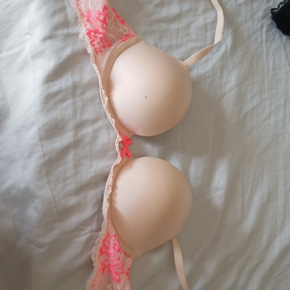 Victoria Secret bra
